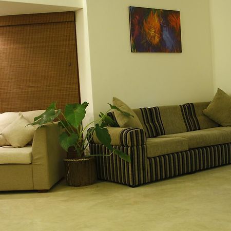 The Canes Boutique Hotel Коломбо Экстерьер фото