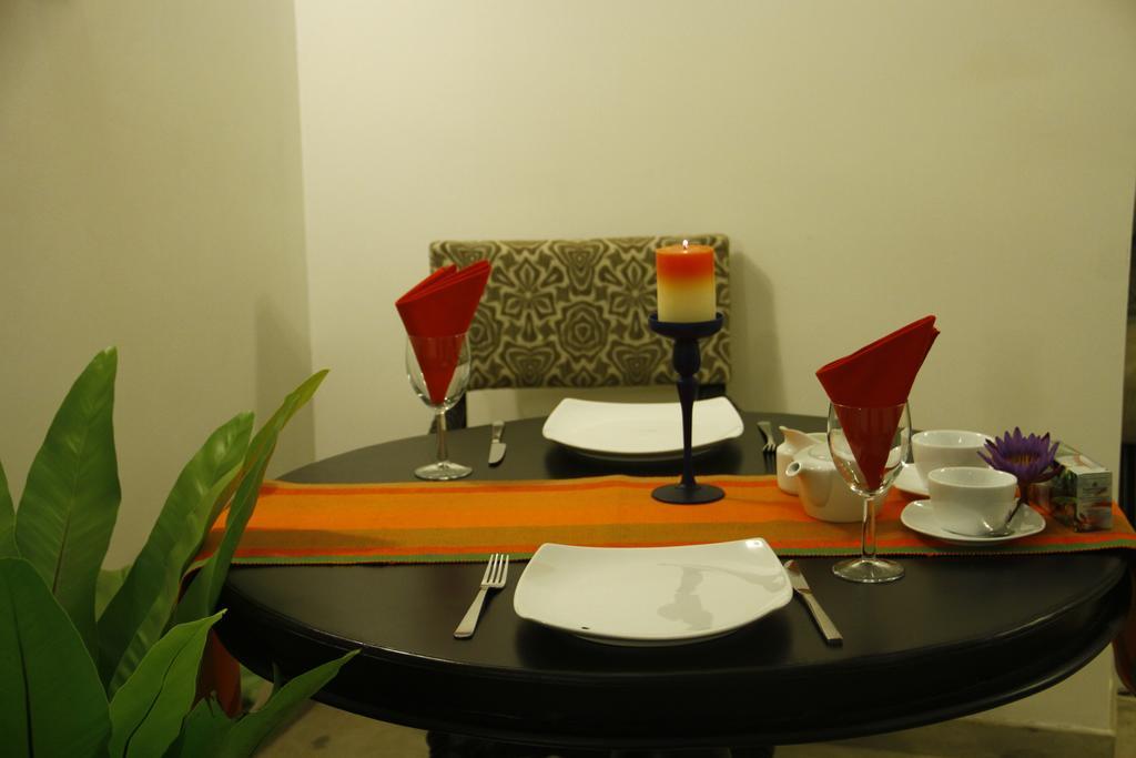 The Canes Boutique Hotel Коломбо Экстерьер фото