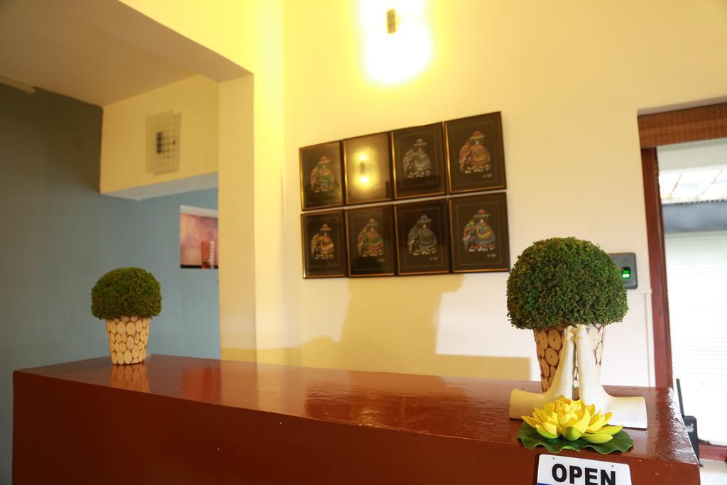 The Canes Boutique Hotel Коломбо Экстерьер фото