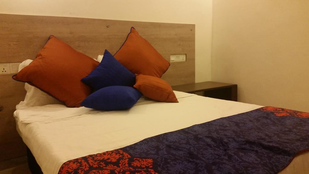 The Canes Boutique Hotel Коломбо Номер фото