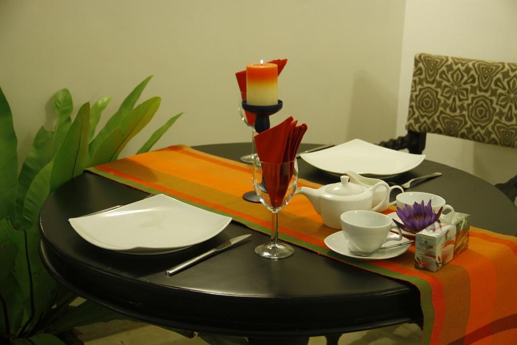 The Canes Boutique Hotel Коломбо Экстерьер фото