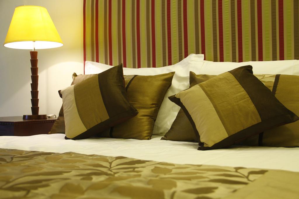 The Canes Boutique Hotel Коломбо Номер фото