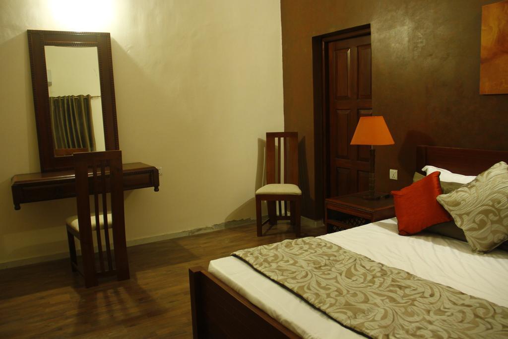 The Canes Boutique Hotel Коломбо Номер фото