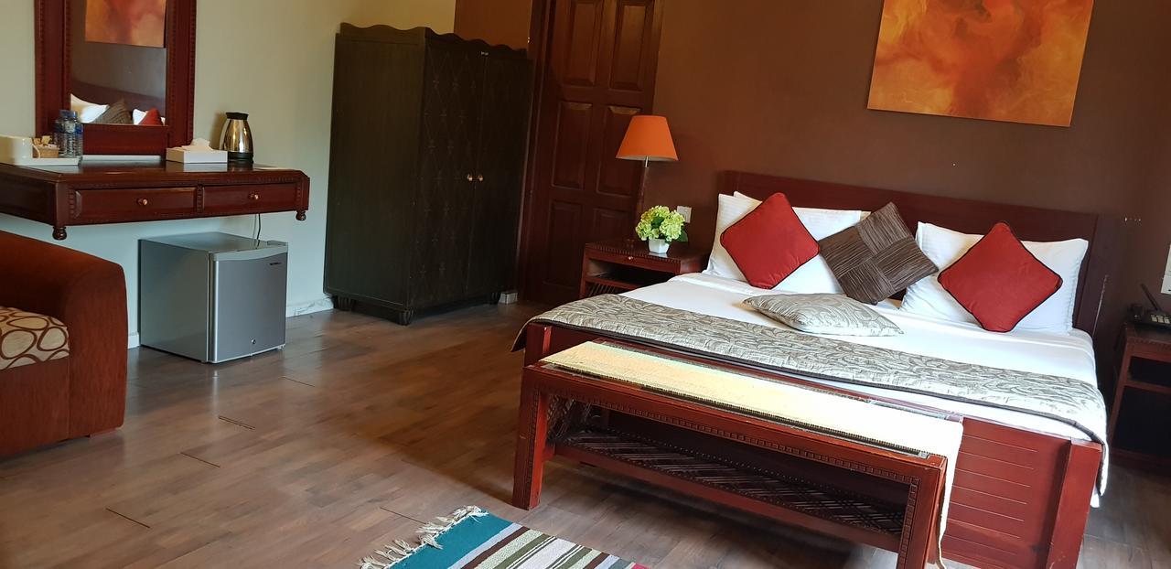 The Canes Boutique Hotel Коломбо Экстерьер фото