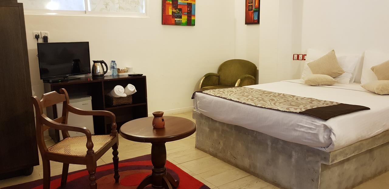 The Canes Boutique Hotel Коломбо Экстерьер фото
