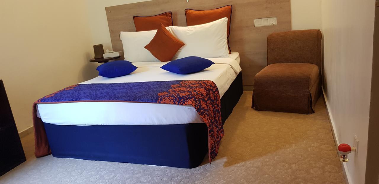 The Canes Boutique Hotel Коломбо Экстерьер фото